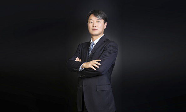 新浪科技對話飛凱材料陸春：做半導體產(chǎn)業(yè)的骨架，材料攻關需要持之以恒